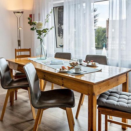 Ferienwohnung Am Alten Brunnen Гаенхофен Екстериор снимка