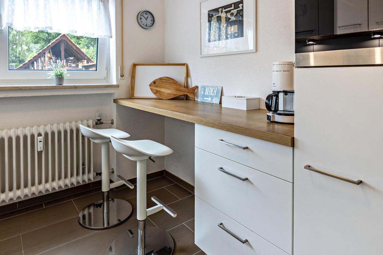 Ferienwohnung Am Alten Brunnen Гаенхофен Екстериор снимка