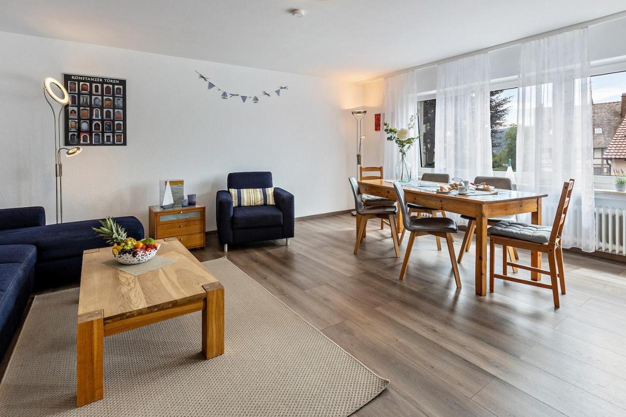 Ferienwohnung Am Alten Brunnen Гаенхофен Екстериор снимка