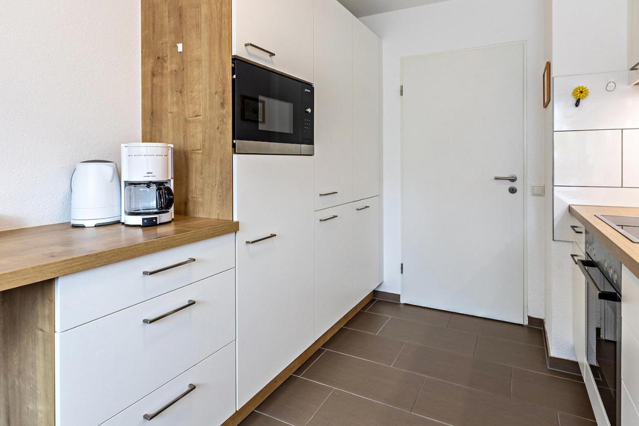 Ferienwohnung Am Alten Brunnen Гаенхофен Екстериор снимка