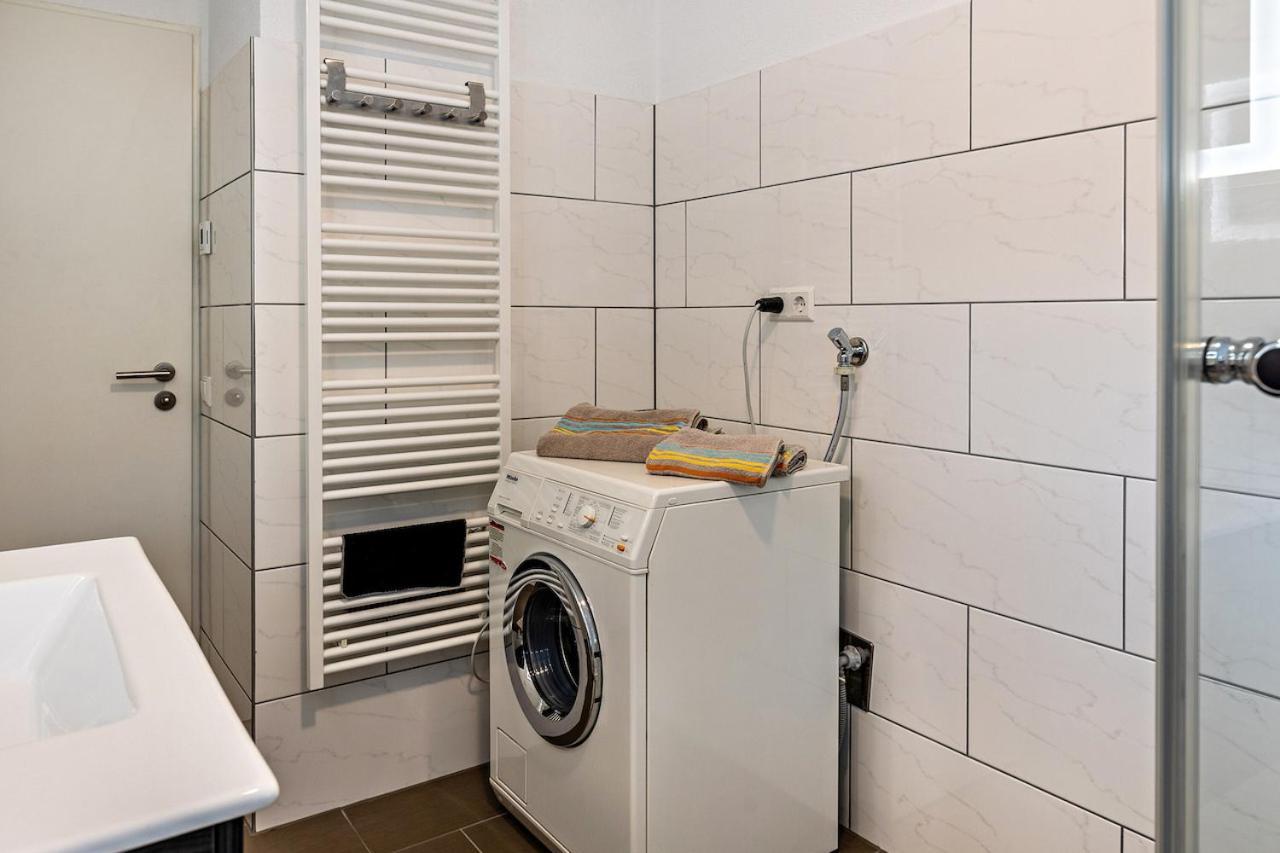 Ferienwohnung Am Alten Brunnen Гаенхофен Екстериор снимка