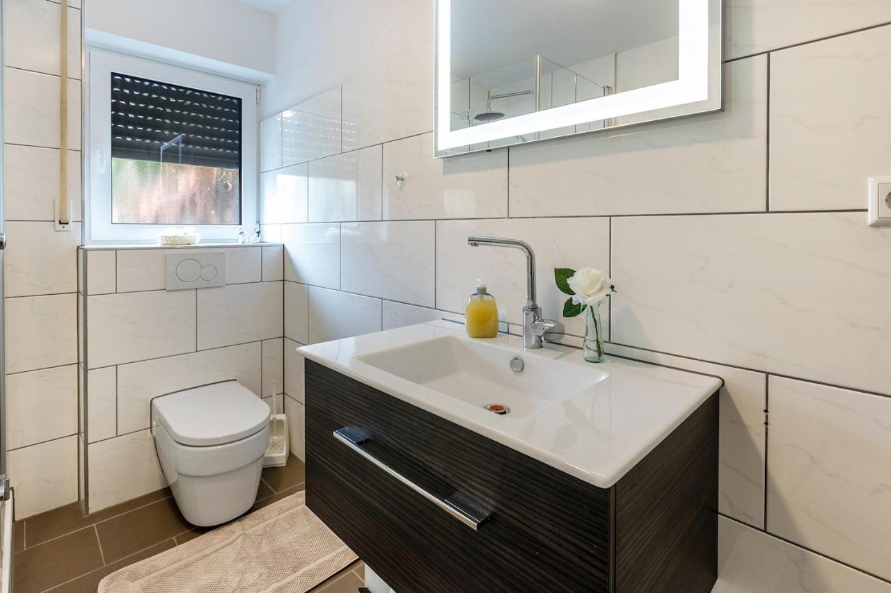 Ferienwohnung Am Alten Brunnen Гаенхофен Екстериор снимка